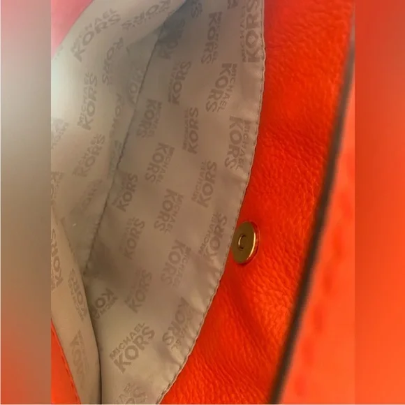 Michael Kors Chili Red Fulton
Small Shoulder Flap Bag new - Picture 7 of 10